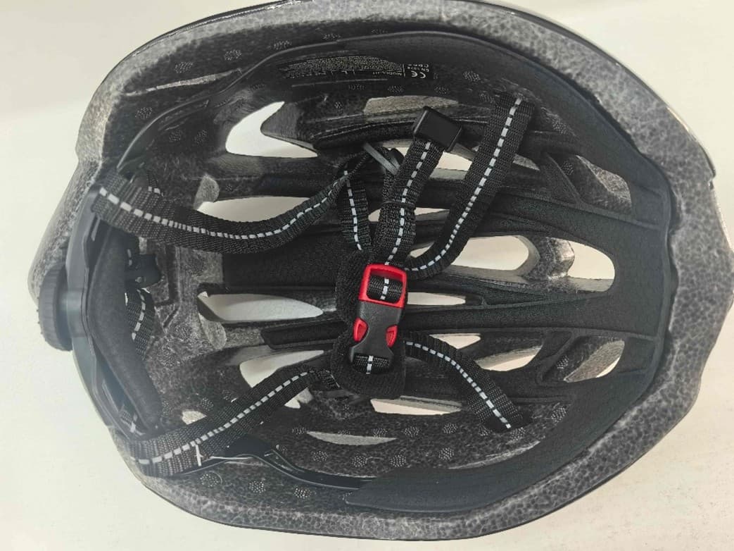 Recalled Favoto Model H1 Helmet (Knob and Buckle)